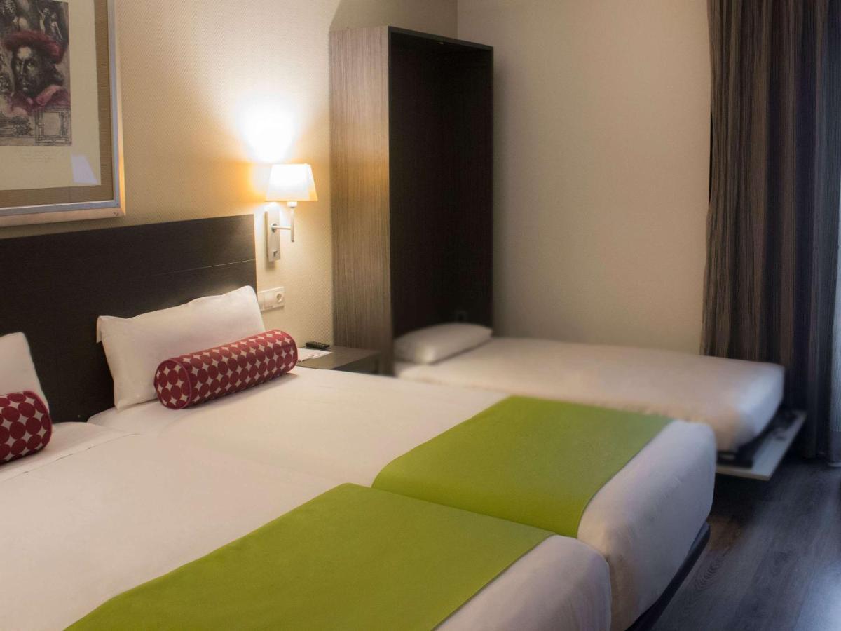 Mercure Madrid Centro Exterior foto